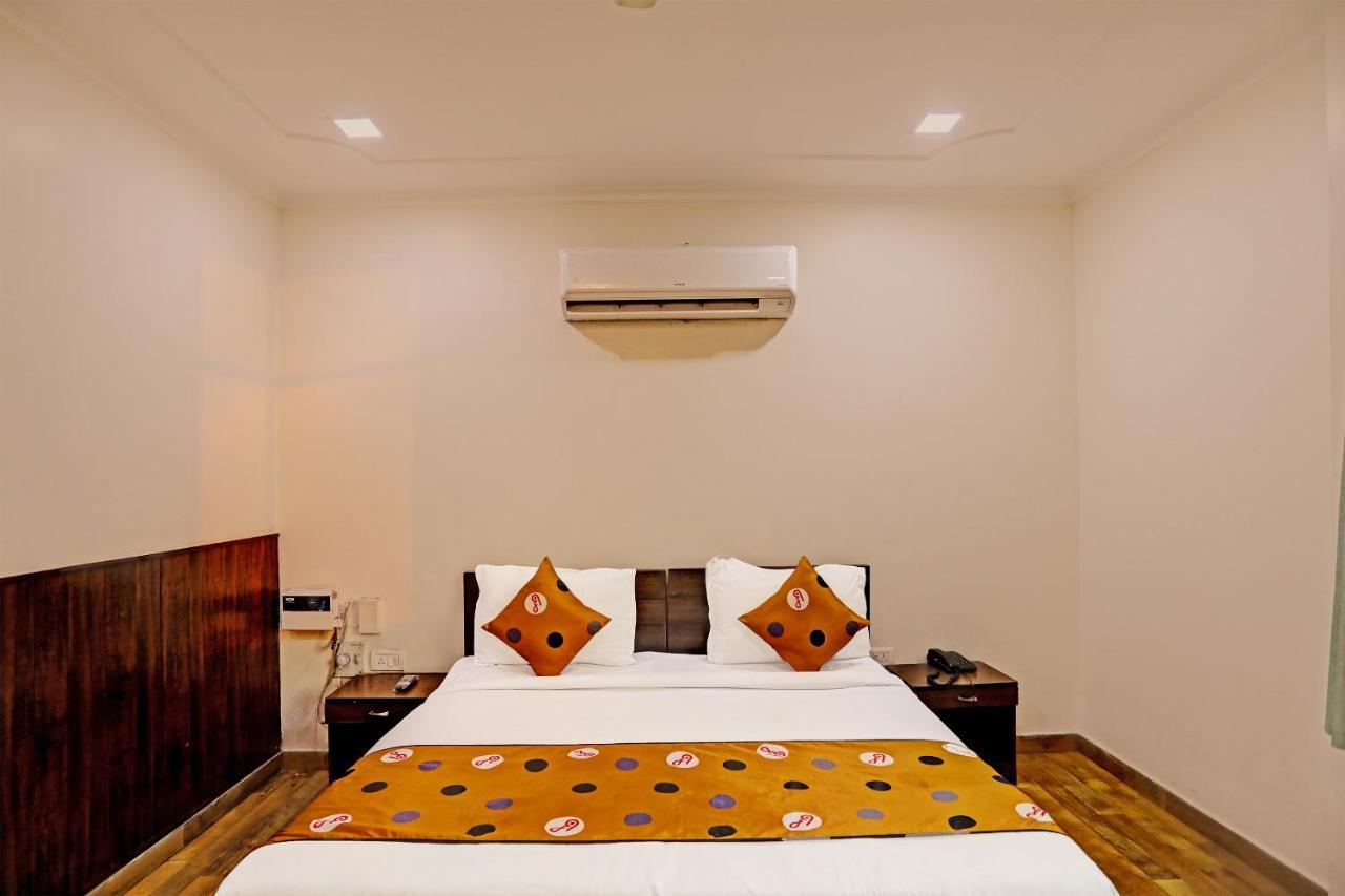 Hotel Grand Tushar - Ghaziabad Railway Station Екстер'єр фото