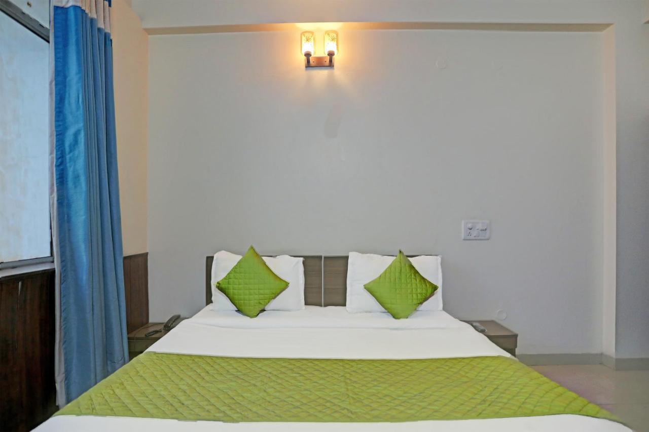 Hotel Grand Tushar - Ghaziabad Railway Station Екстер'єр фото